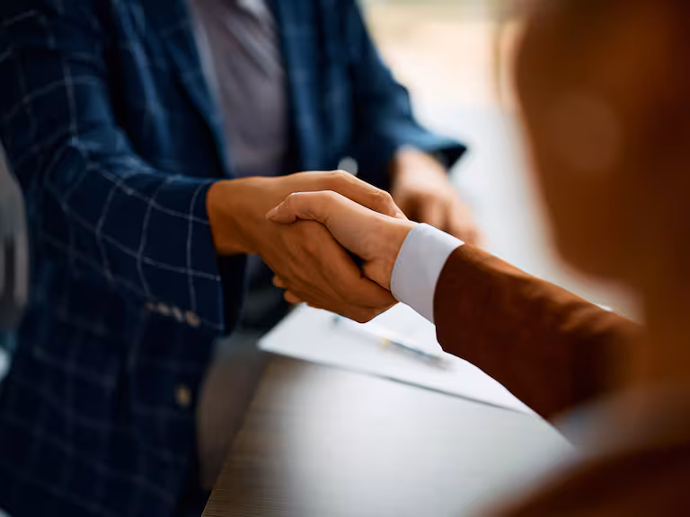 Importante empresa del medio selecciona: Gerente de sucursales